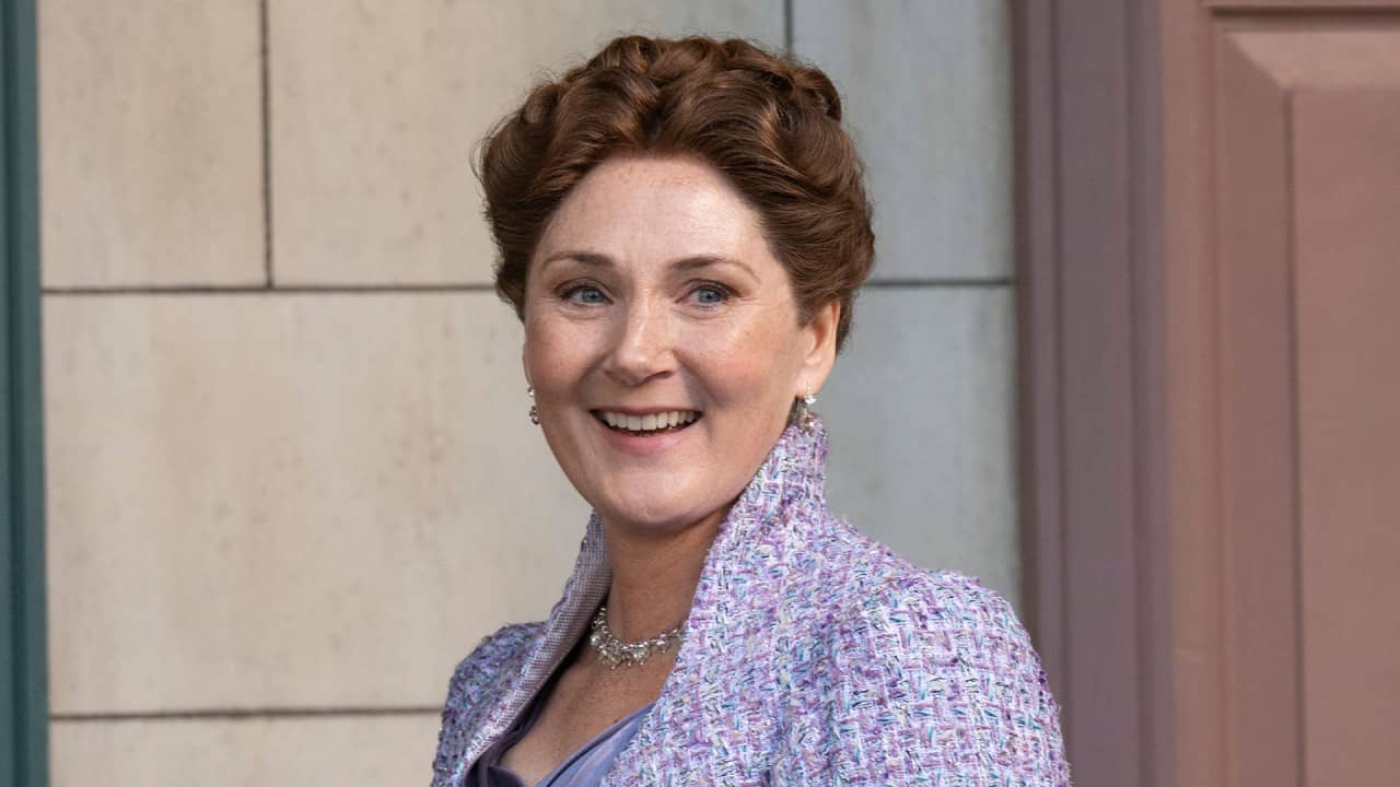 Lady Whistledown pobláznila sítě: Oznámila nový spin-off z rodiny Bridgertonových